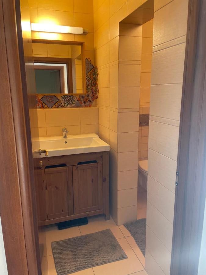 70M2 Romantic Living In The Old Town With Garden Pozsony Kültér fotó