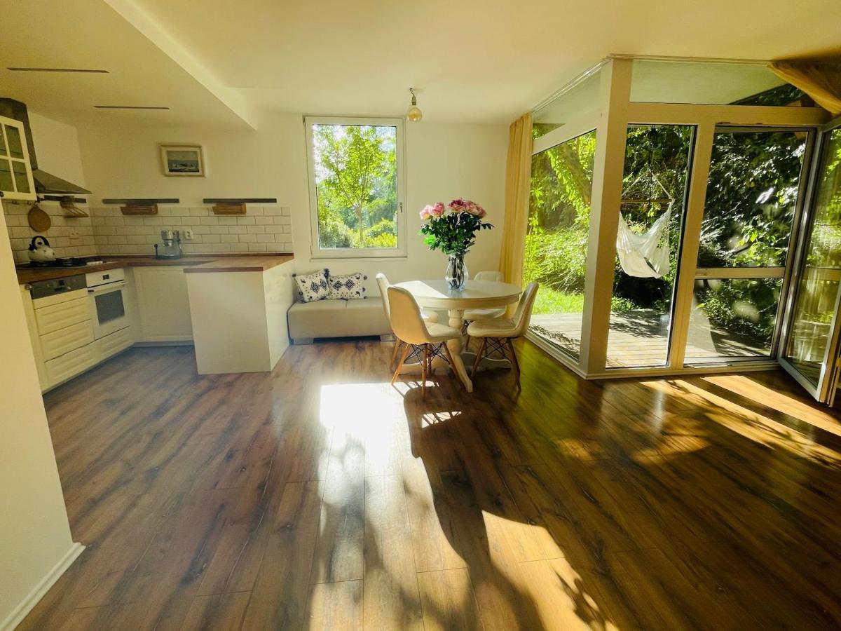 70M2 Romantic Living In The Old Town With Garden Pozsony Kültér fotó