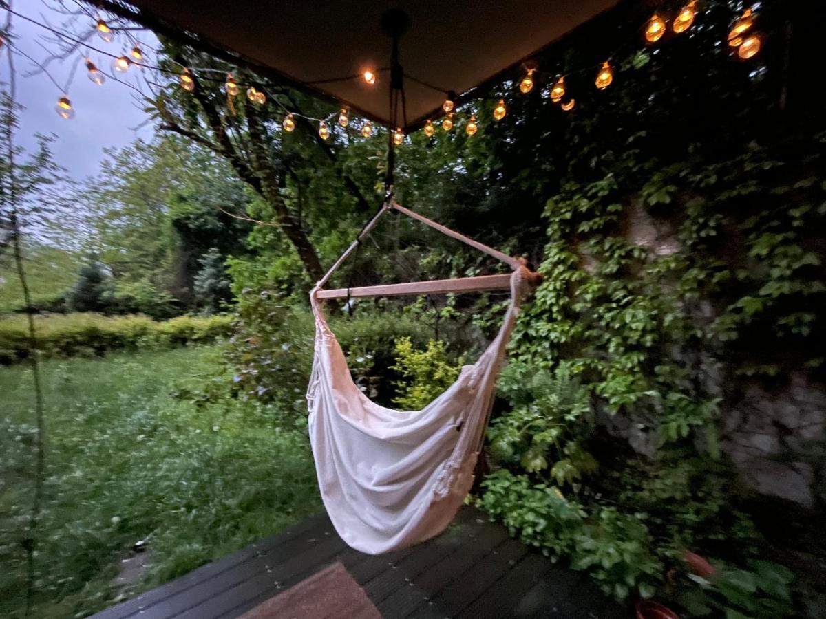 70M2 Romantic Living In The Old Town With Garden Pozsony Kültér fotó